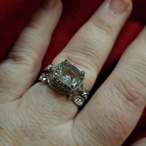 Ss rings with cubic zirconia.